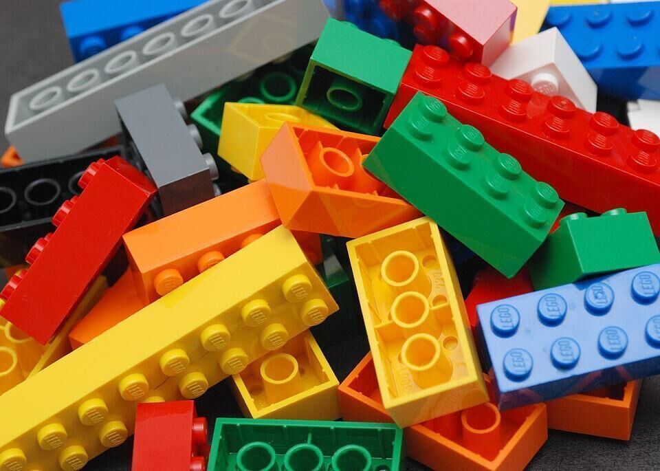 1969: Lego building sets